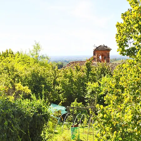 Сasa de vacaciones In Casale With Panoramic Vineyard Views, Cleaning Included *
