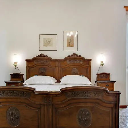 In Casale With Panoramic Vineyard Views, Cleaning Included Сasa de vacaciones