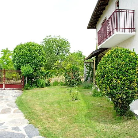 In Casale With Panoramic Vineyard Views, Cleaning Included Сasa de vacaciones *