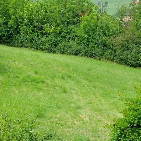 In Casale With Panoramic Vineyard Views, Cleaning Included