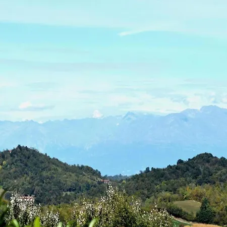 In Casale With Panoramic Vineyard Views, Cleaning Included Feriehus Moncucco Torinese